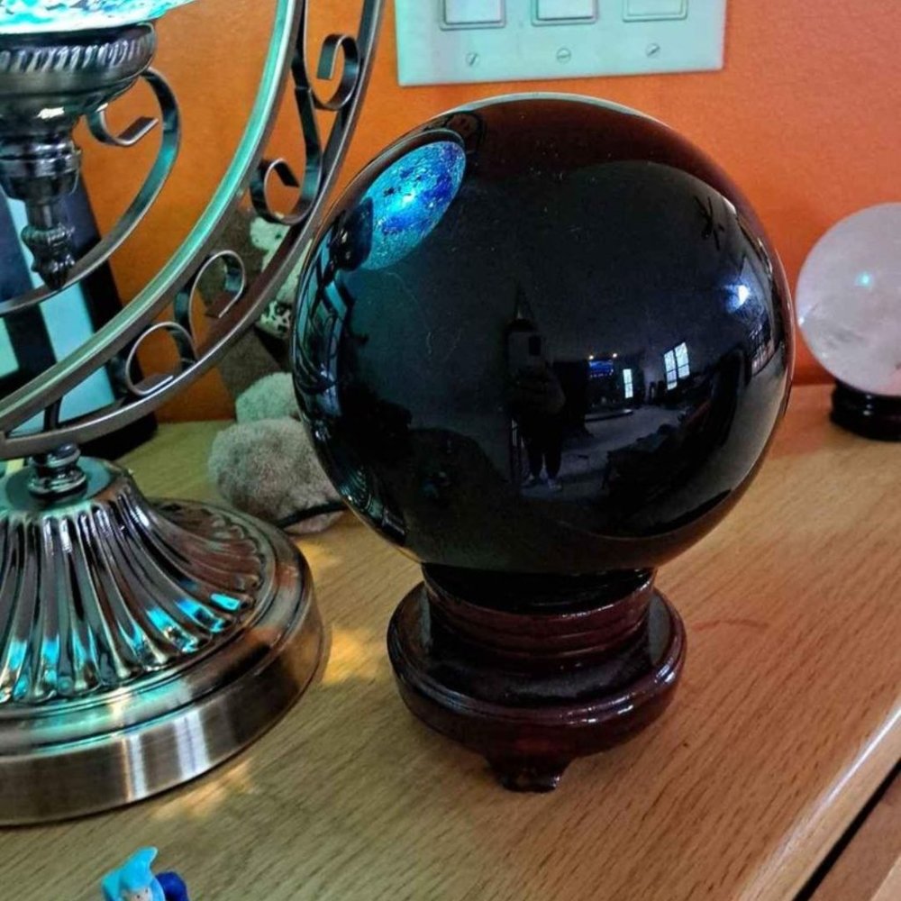 Obsidian sphere